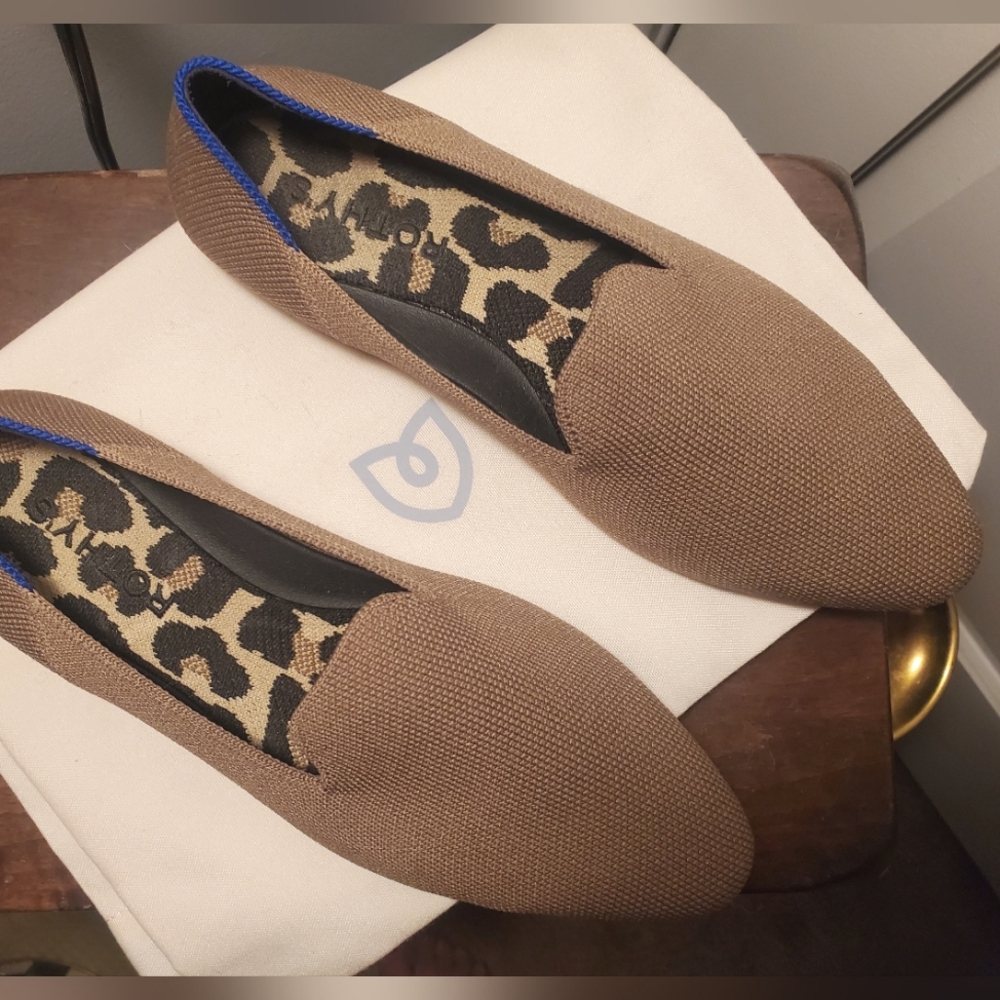 Rothys Almond Loafer Portobello 6.5